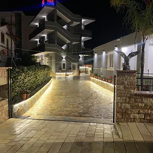 La Familia Apartment Ksamil